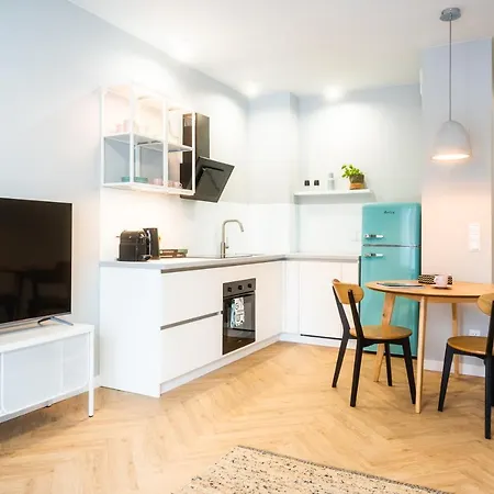 Apartment Fabryka Tkanin *